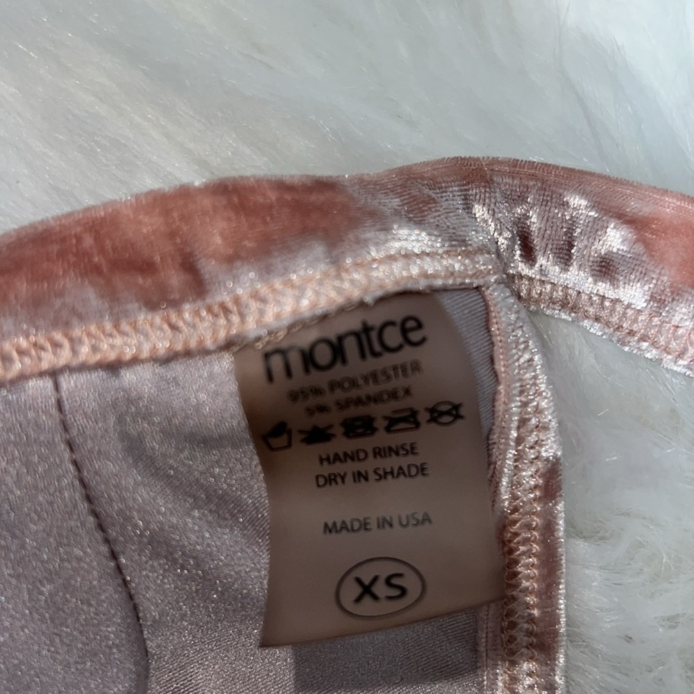 Montce Hunter Triangle Bikini Top
Pink Crushed Velvet - Picture 5 of 6